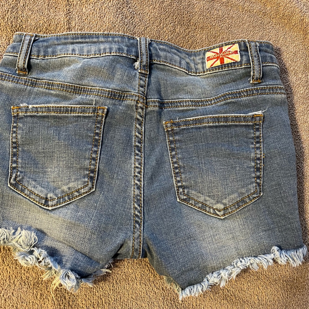 Machine Jean shorts.